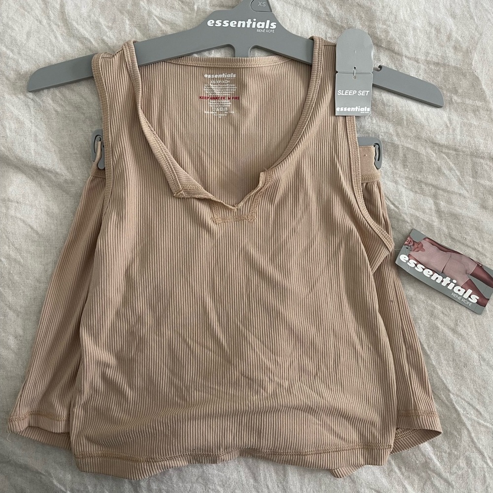 NWT Essentials by Rene Rofe sleepwear set
